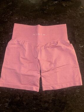 NVGTN Pro Short - Pastel Pink